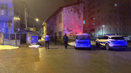 Gece yarısı korkun&ccedil; cinayet: Sokakta boğazı kesilmiş halde bulundu