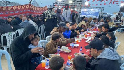 Esenler&rsquo;den Gazze&rsquo;ye 10 bin kişilik iftar sofrası