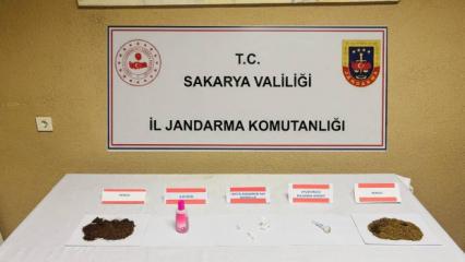 Sakarya'da zehir tacirlerine dev darbe: 6 il&ccedil;ede eş zamanlı 'torbacı' temizliği!