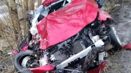 Erzurum'da feci kaza; 2 &ouml;l&uuml;, 5 yaralı