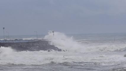 Saatte 70 km hızla geliyor! Meteoroloji'den bir&ccedil;ok il i&ccedil;in kritik uyarı