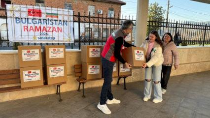 Sadakataşı Derneği, 30 &uuml;lkeye Ramazan yardımı ulaştırdı