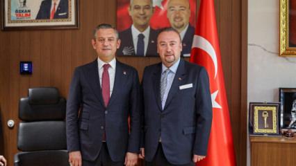 &Ouml;zg&uuml;r &Ouml;zel'e tahsis edilen aracın faturasını belediye &ouml;demiş: CHP 'hırsızlığı' yalanlamadı