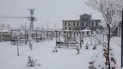 Yoğun kar yağışı: 93 yerleşim yeri ulaşıma kapandı!