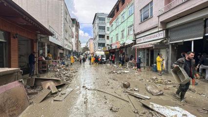 Havza'daki selin yaraları sarılıyor: 2 bin 624 personel ve bin 200 g&ouml;n&uuml;ll&uuml; sahada