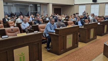 AK Partili gen&ccedil;leri dağa kaldıran CHP&rsquo;li isme belediyede &ouml;d&uuml;l gibi makam