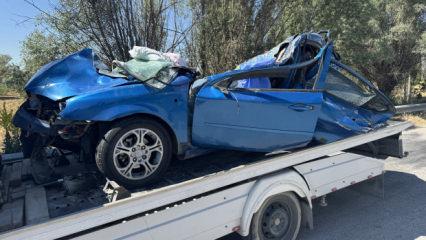 Afyonkarahisar'da feci kaza! Otomobildeki &ccedil;ift ve bebekleri &ouml;ld&uuml; 