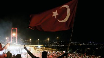 O gecenin tanıkları anlattı: Şehidin annesinden y&uuml;rek yakan s&ouml;zler!