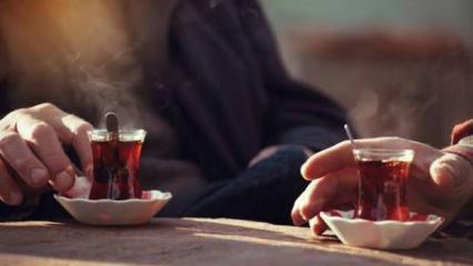 Sabah akşam i&ccedil;iyoruz ama bu faydalarını bilmiyoruz: &Ccedil;ayın v&uuml;cuda 5 etkisi