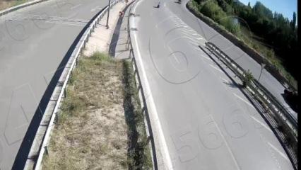 Amasya'da feci kaza: Bariyerlere &ccedil;arpan motosiklet s&uuml;r&uuml;c&uuml;s&uuml; hayatını kaybetti