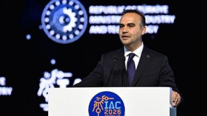Bakan Kacır'dan, Uluslararası Uzay Kongresi diplomasisi