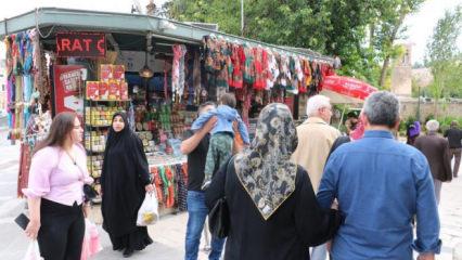 TEKNOFEST G&uuml;neydoğu Şanlıurfa'da esnafın y&uuml;z&uuml;n&uuml; g&uuml;ld&uuml;rd&uuml;
