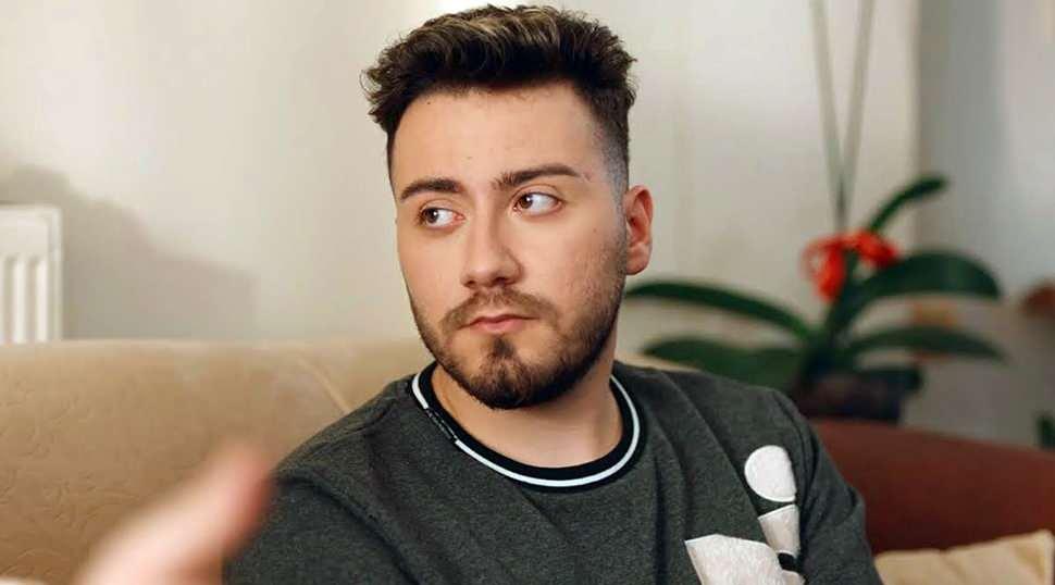 Hakkında yakalama kararı &ccedil;ıkartılmıştı! Enes Batur'dan ilk a&ccedil;ıklama