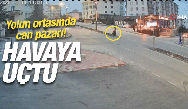 Yolun ortasında can pazarı: Motosiklet yayayı havaya u&ccedil;urdu