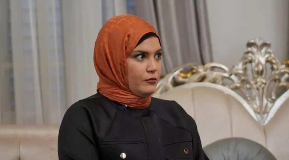 Annesinin senaristliğini &uuml;stlendiği diziye girdi: Feyza Civelek'in kardeşi de oyuncu oldu