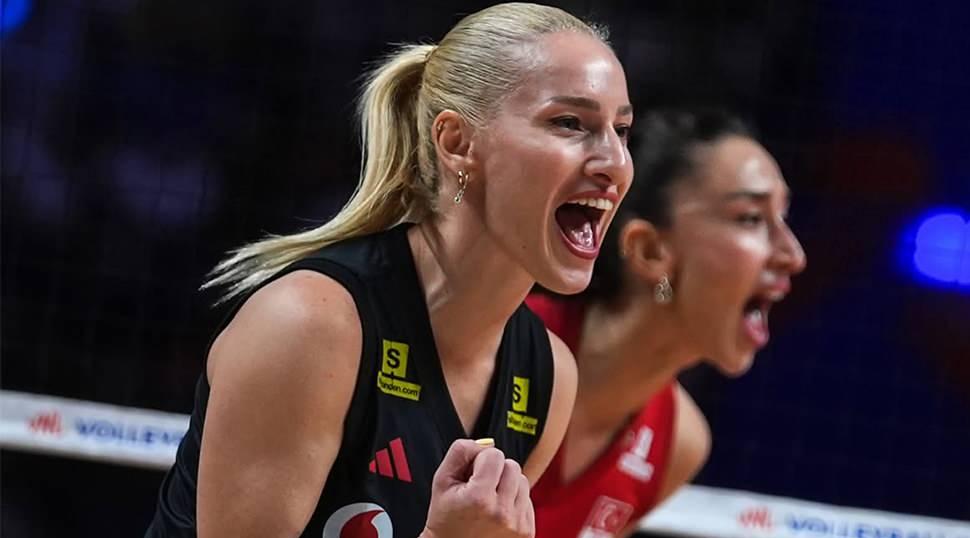 Gizem &Ouml;rge&rsquo;den şampiyonluk sonrası duygusal itiraf: Sakat sakat oynadım!