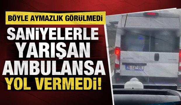 Vakaya giden ambulansa pes dedirten engel! Servis s&uuml;r&uuml;c&uuml;s&uuml; bana mısın demedi!