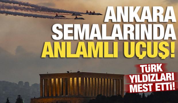 Cumhuriyet Bayramı&rsquo;nda T&uuml;rk Yıldızları'ndan Anıtkabir&rsquo;de saygı u&ccedil;uşu