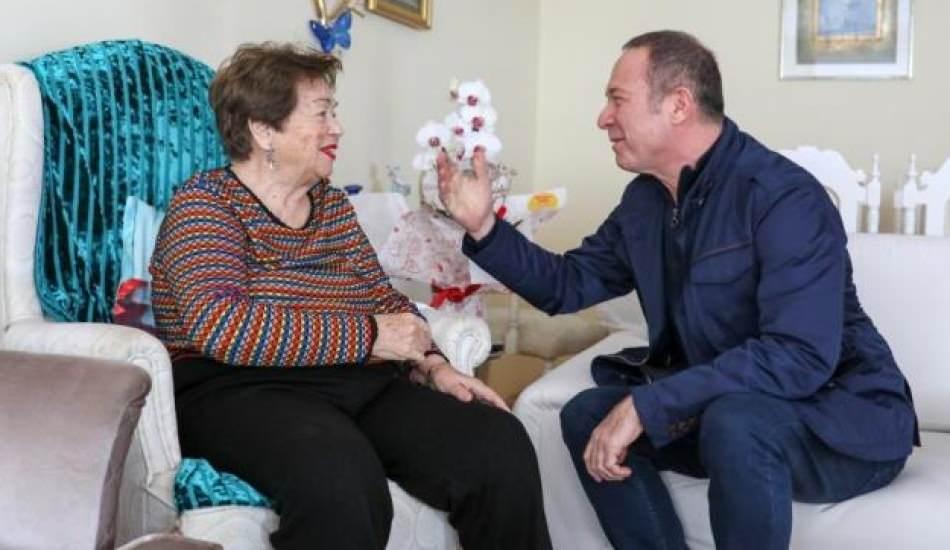 Halk müziğinin efsanesi Yıldız Ayhan hayatını kaybetti ...