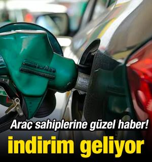 Ara&ccedil; sahiplerine m&uuml;jde: Benzine bir indirim daha geliyor!