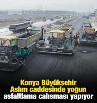 Konya Büyükşehir Aslım caddesinde yoğun asfaltlama çalışması yapıyor