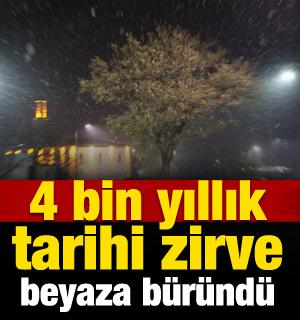 Elazığ'ın 4 bin yıllık tarihi zirvesi beyaza b&uuml;r&uuml;nd&uuml;