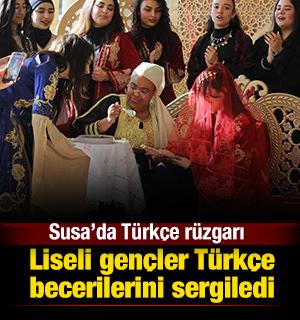 Susa'da T&uuml;rk&ccedil;e r&uuml;zgarı: Liseli gen&ccedil;ler T&uuml;rk&ccedil;e becerilerini sergiledi