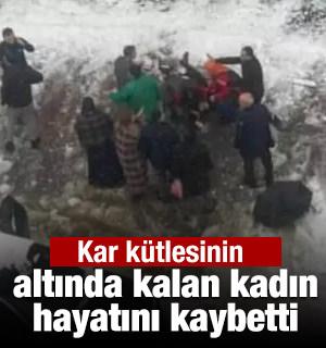 Kar k&uuml;tlesinin altında kalan kadın hayatını kaybetti