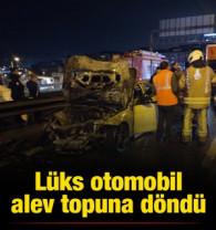 Kadık&ouml;y'de seyir halindeki l&uuml;ks otomobil alev topuna d&ouml;nd&uuml;