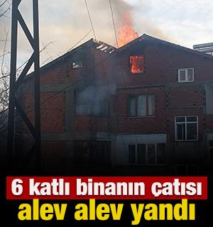 Zonguldak'ta 6 katlı binanın &ccedil;atısı alev alev yandı