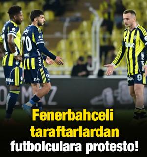 Fenerbah&ccedil;e taraftarlarından futbolculara tepki!