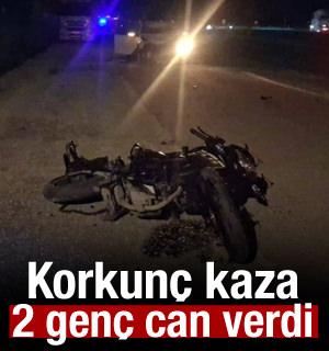 Tokat'ta feci kaza! Otomobil motosiklete &ccedil;arptı, 2 gen&ccedil; hayatını kaybetti