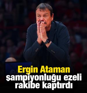Son ma&ccedil;ta yıkıldılar! Ergin Ataman şampiyonluğu ezeli rakibe kaptırdı