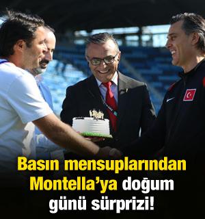 Basın mensuplarından Montella'ya doğum g&uuml;n&uuml; s&uuml;rprizi