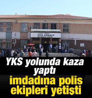 YKS yolunda kaza yaptı, imdadına polis ekipleri yetişti