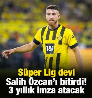 S&uuml;per Lig devi Salih &Ouml;zcan'ı bitirdi! 3 yıllık imzayı atacak