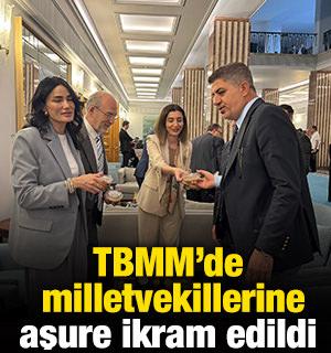 TBMM'de milletvekillerine aşure ikram edildi