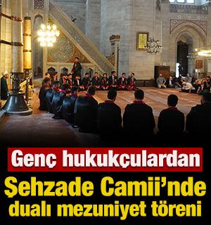  Hukuk fak&uuml;ltesi mezunlarından adalet ayetiyle anlamlı mezuniyet programı