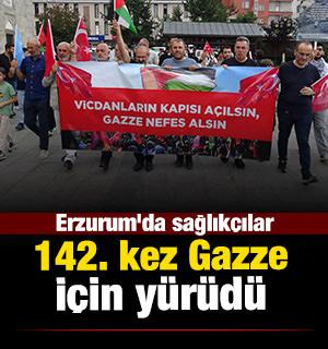  Erzurum'da sağlık&ccedil;ılar 142. kez Gazze i&ccedil;in y&uuml;r&uuml;d&uuml;