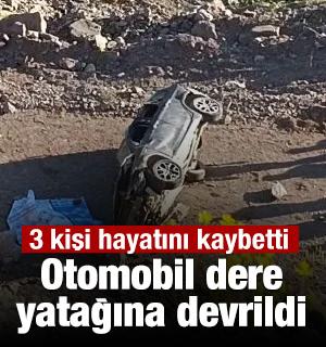 Otomobil dere yatağına devrildi: 3 kişi hayatını kaybetti