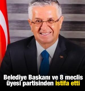 Belediye Başkanı ve 8 meclis &uuml;yesi partisinden istifa etti
