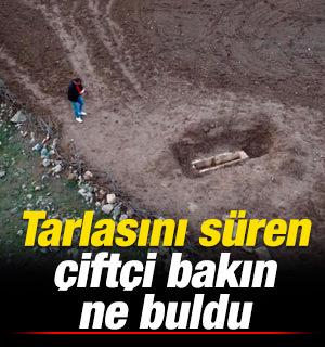 Kastamonu'da tarlasını s&uuml;ren &ccedil;ift&ccedil;i lahit buldu